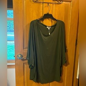 Charlie Paige Dark Green Top